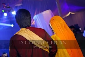 candid, couple entry, mehndi photography, photographers