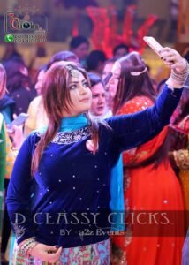 candid, wedding photography, mehndi moment, professional photographers