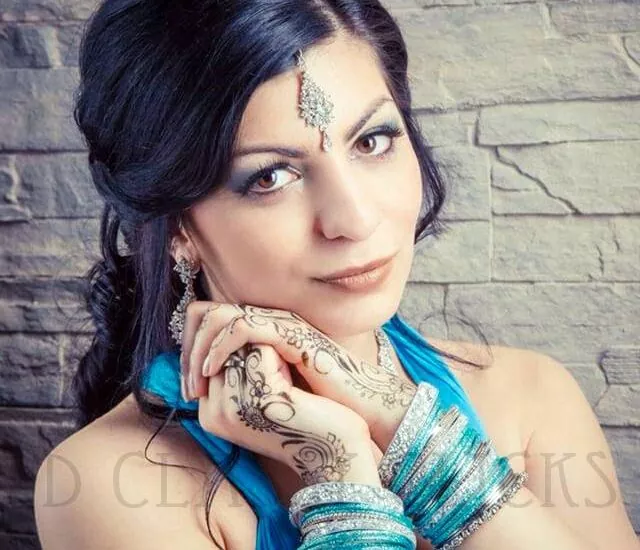 bridal portrait, wedding shoot, signature shoot, mehndi shoot