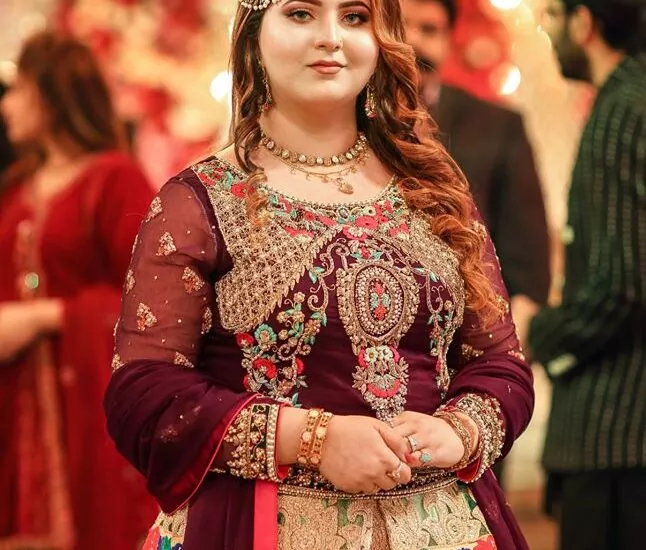 best photographers, wedding photography, family shoot, mehndi photography