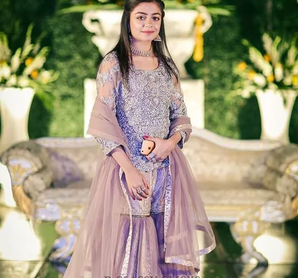 family shoot, wedding photographers, mehndi shoot, best portrait