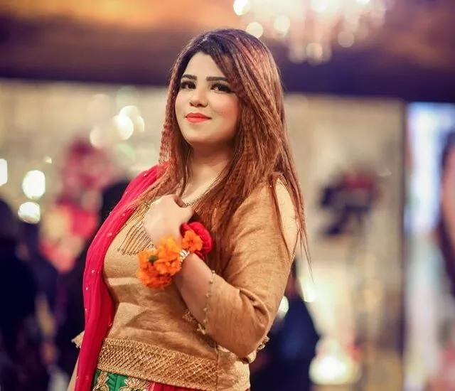 wedding shoot, mehndi shoot, family shoot, indoor shoot