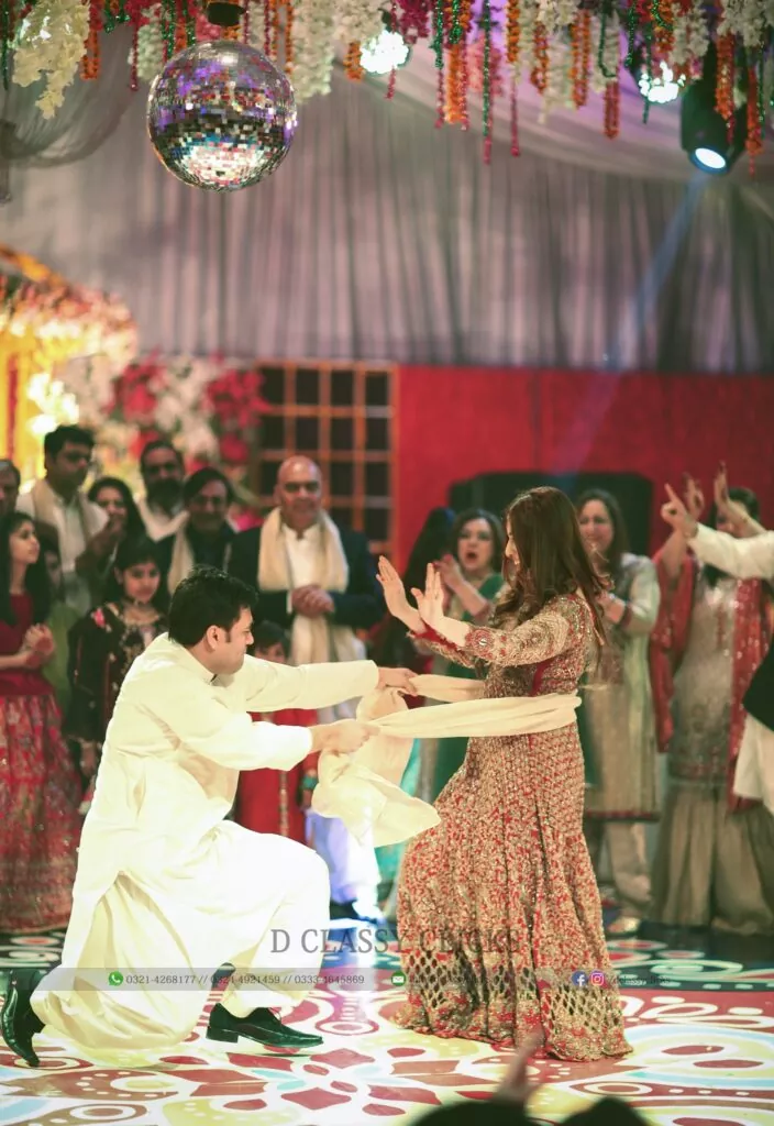 candid click, wedding photographers