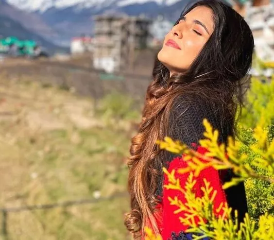 outdoor model shoot, outdoor photography, model photography
