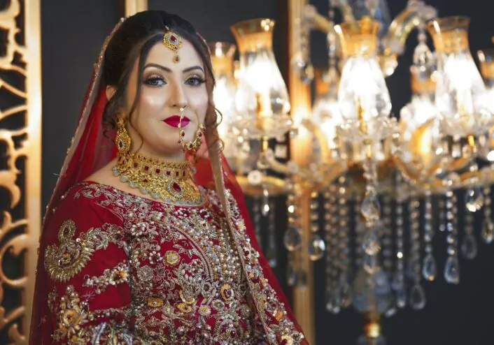 signature shoot, bridal portrait, wedding photography, indian album