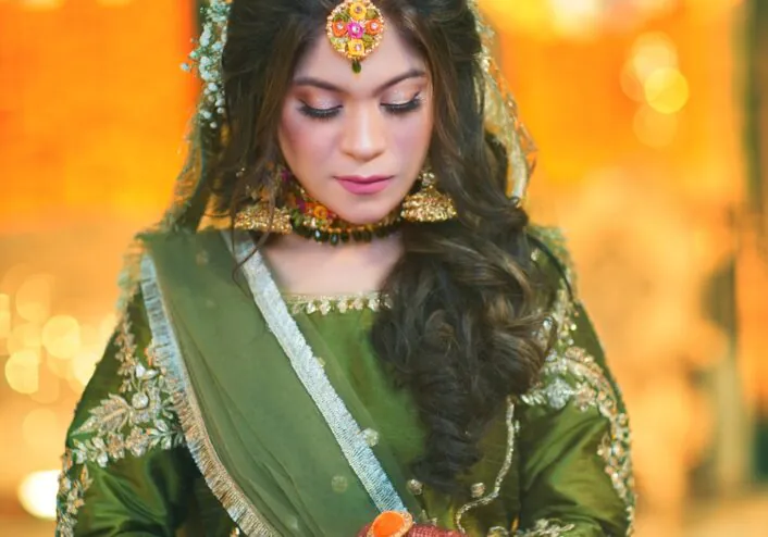 signature shoot, bridal portrait, mehndi photo, wedding shoot