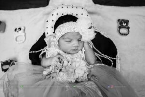 candid photo, signature shoot, new born baby shoot, baby portrait