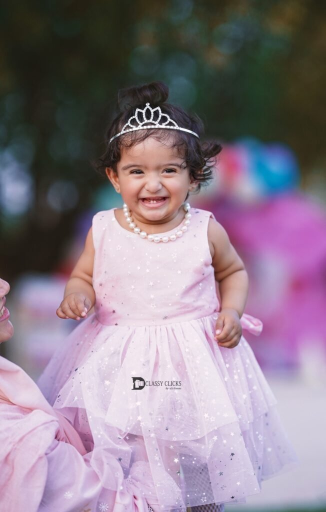 baby-girl-birthday-outdoor-shoot birthday shoot, outdoor shoot, baby girl shoot, kids shoot, photography company, studio in lahore, photographers, d classy clicks