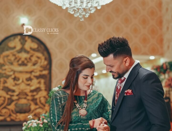 candid, family shoot, newly weds, indoor couple signature shoot