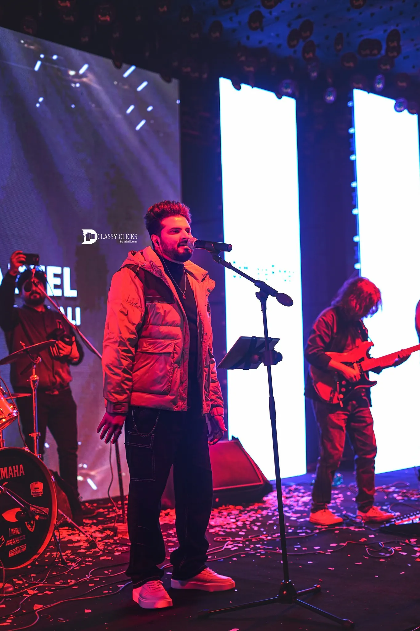 photography studio in lahore, d classy clicks, concert coverage, candid shot